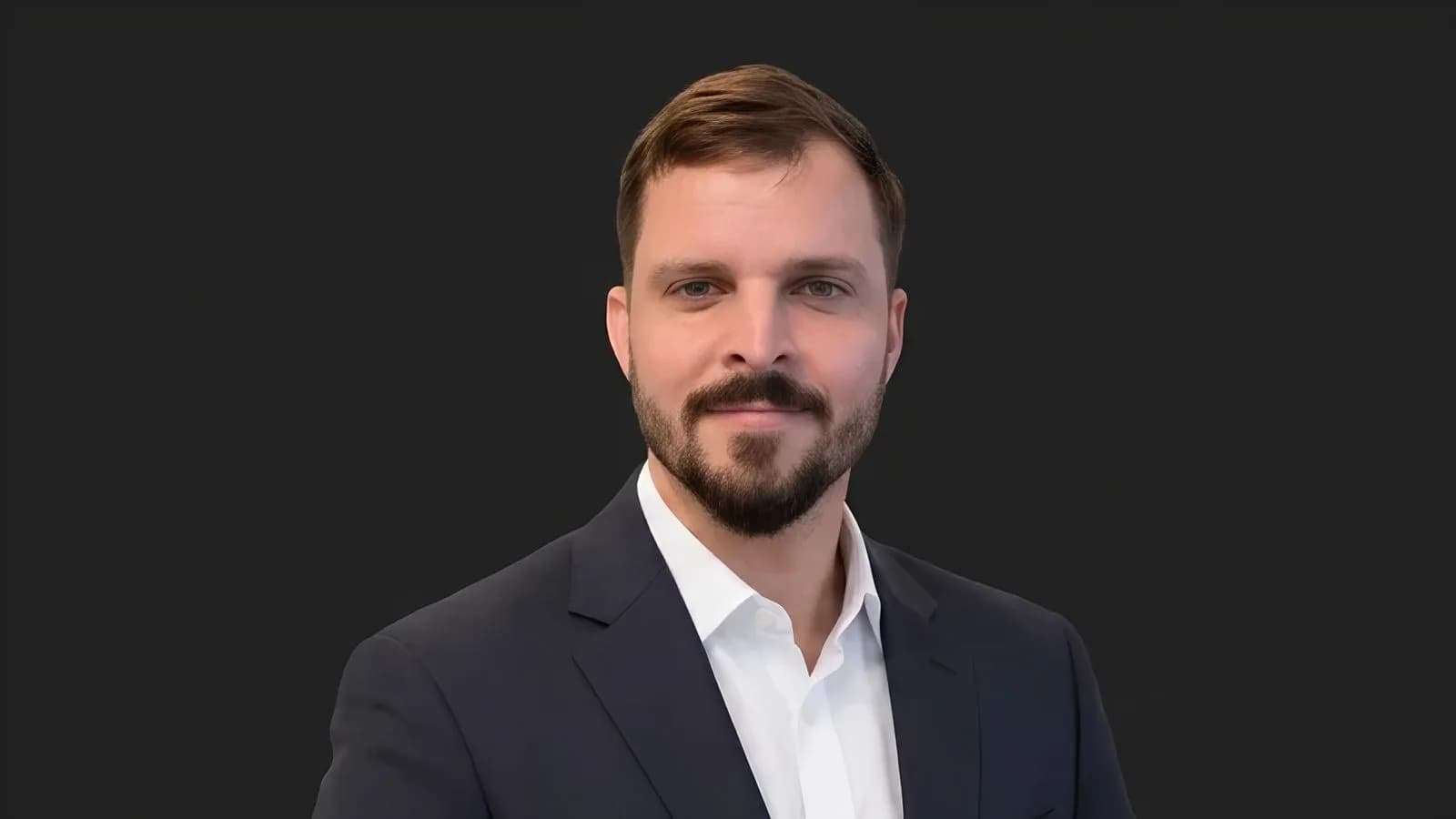 Ben MacKinney, Board Advisor of DCirrus